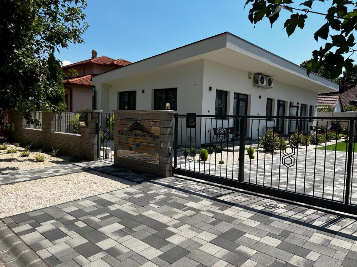 Th-Lux Apartman Hajdúszoboszló Exterior foto